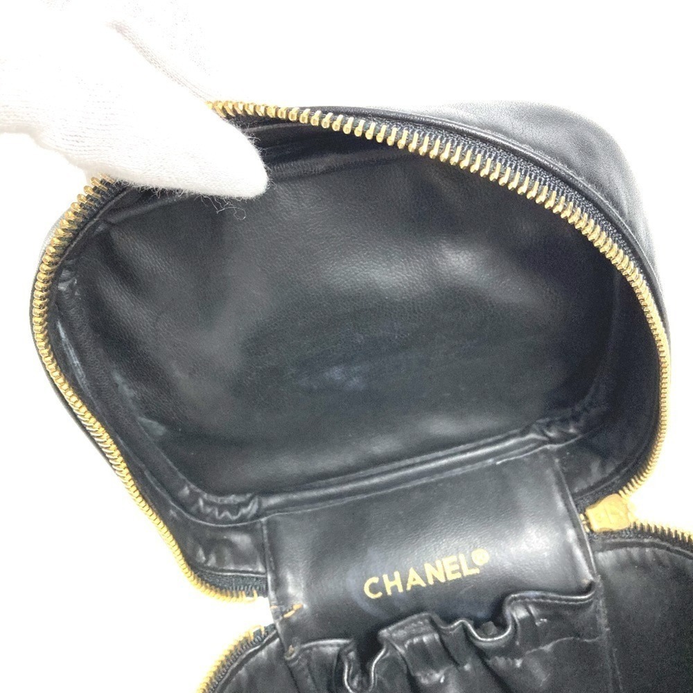 CHANEL Black Leather Logo Pouch - Picture 15 of 16